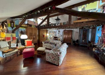 Salone - Four-room apartment Via delle Moline, Bologna (neighborhood Centro Storico) - photo 6