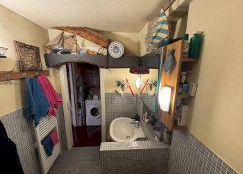 Bagno - Four-room apartment Via delle Moline, Bologna (neighborhood Centro Storico) - photo 22