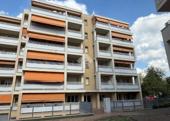 Bilocale Largo Caduti di Katyn, Parma - foto 1