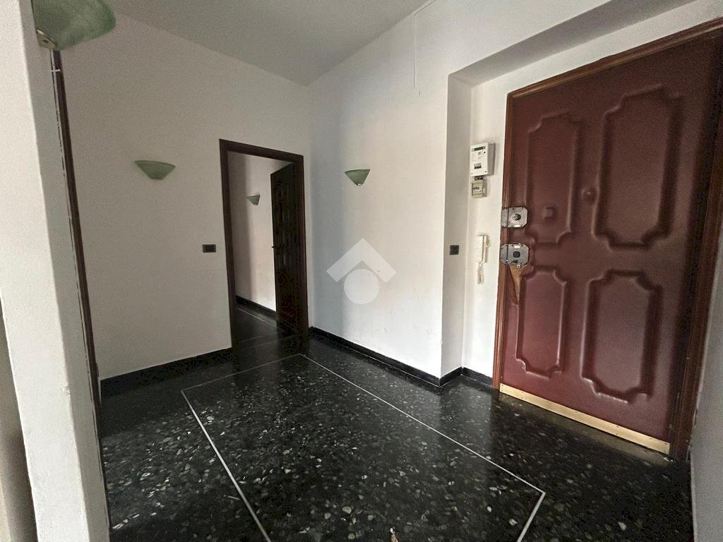 Quadrilocale Via Montaldo, Genova (zona Marassi) - foto 3