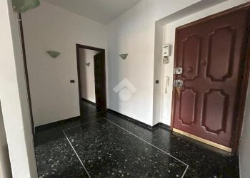 Quadrilocale Via Montaldo, Genova (zona Marassi) - foto 3