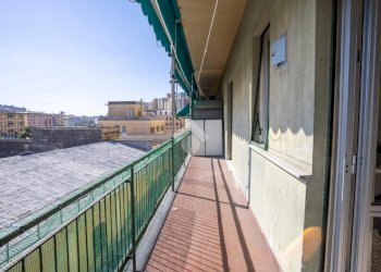 Quadrilocale Via Montaldo, Genova (zona Marassi) - foto 10