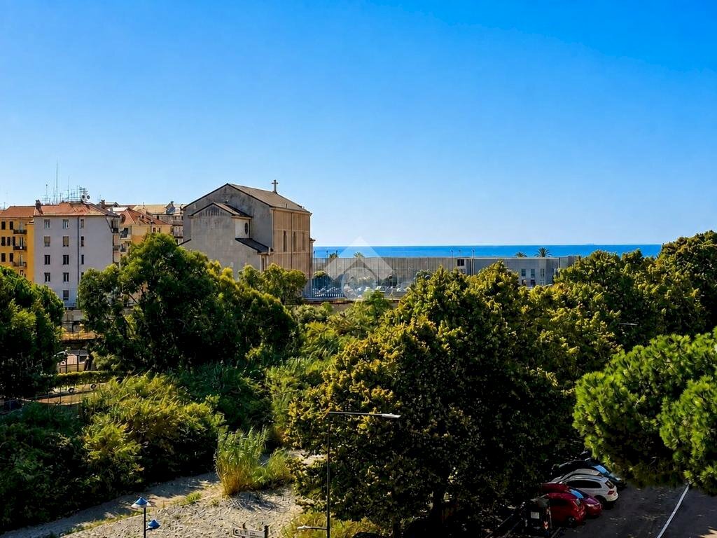 Bilocale Corso Viglienzoni, Savona (zona Oltreletimbro) - foto 1
