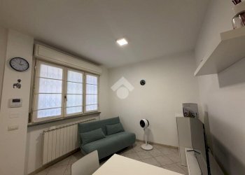Two-room apartment Via Rubicone, Lainate - photo 8