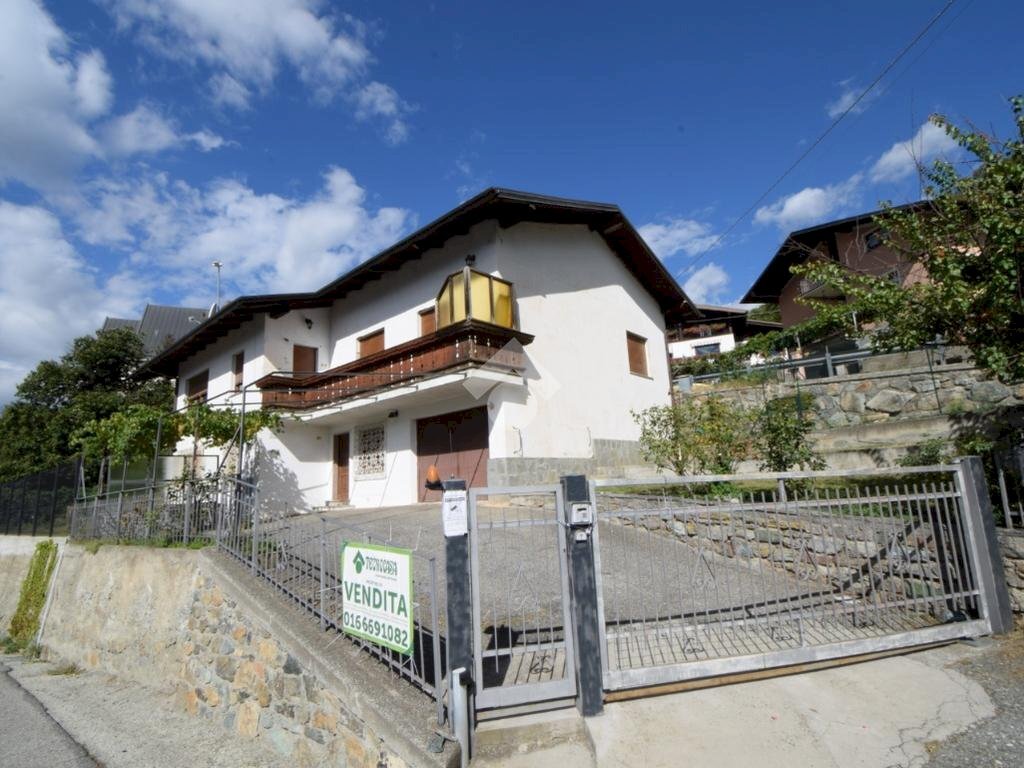 Trilocale Strada Conoz, Chatillon - foto 1