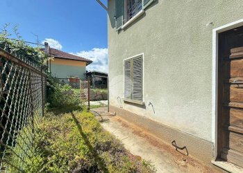 Casa semi indipendente Frazione Serralunga, Piatto - foto 3