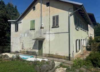 Casa semi indipendente Frazione Serralunga, Piatto - foto 5
