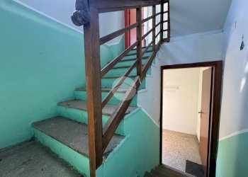 Casa semi indipendente Frazione Serralunga, Piatto - foto 9