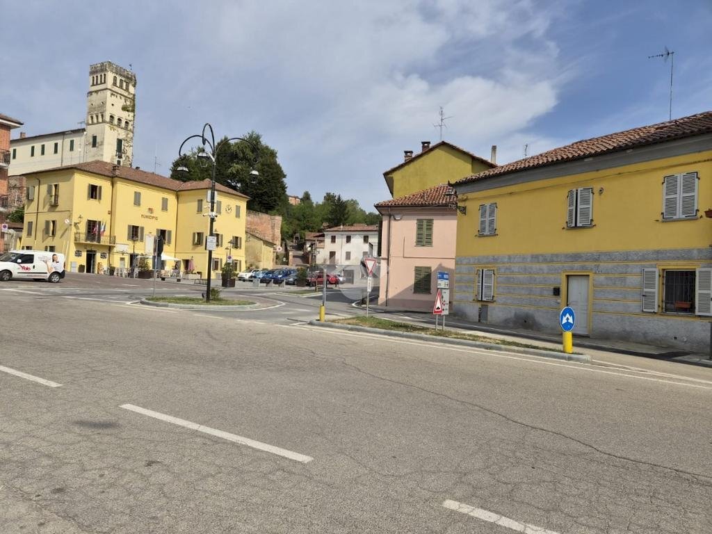 Bilocale Piazza Vittorio Veneto, Monale - foto 1