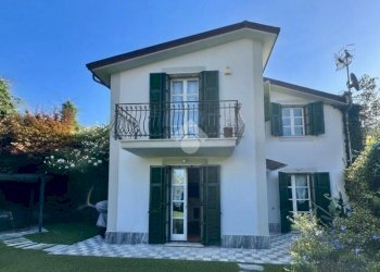 Villa Via bellagamba, Cogorno - photo 1