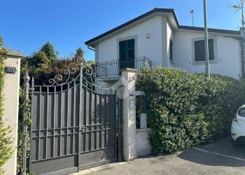 Villa Via bellagamba, Cogorno - photo 2