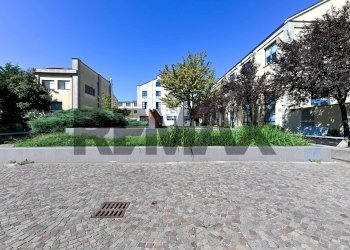 Edificio all\'aperto - Bilocale Via Selvanesco
 
75, Milano - foto 25