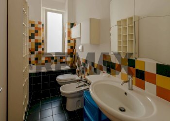 Bagno - Trilocale Viale Quinto Ennio
 
1, Bari - foto 29