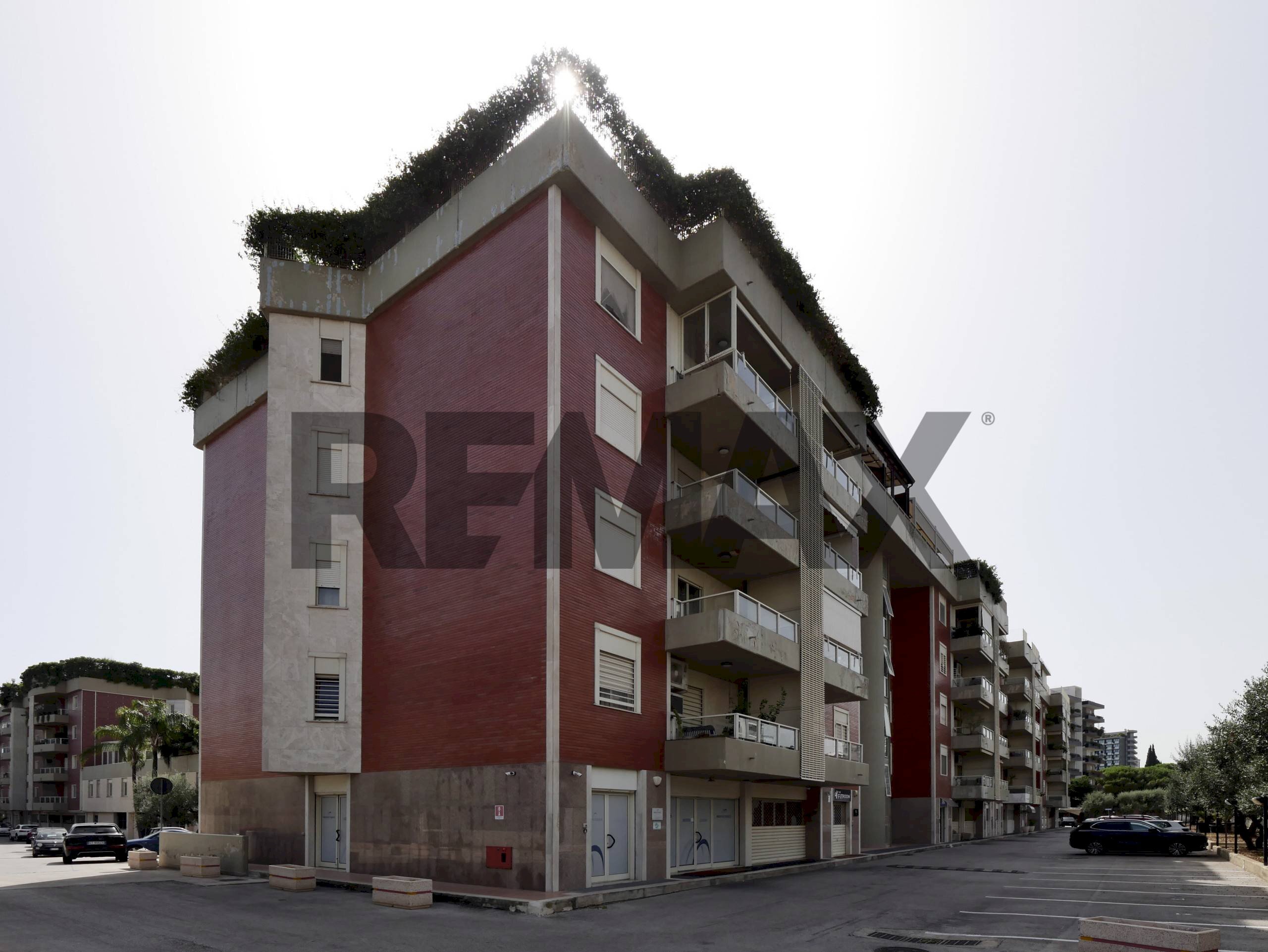 Edificio all\'aperto - Trilocale Via Camillo Rosalba
 
47, Bari - foto 1
