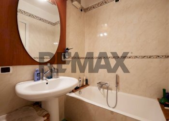 Bagno - Trilocale Via Camillo Rosalba
 
47, Bari - foto 9