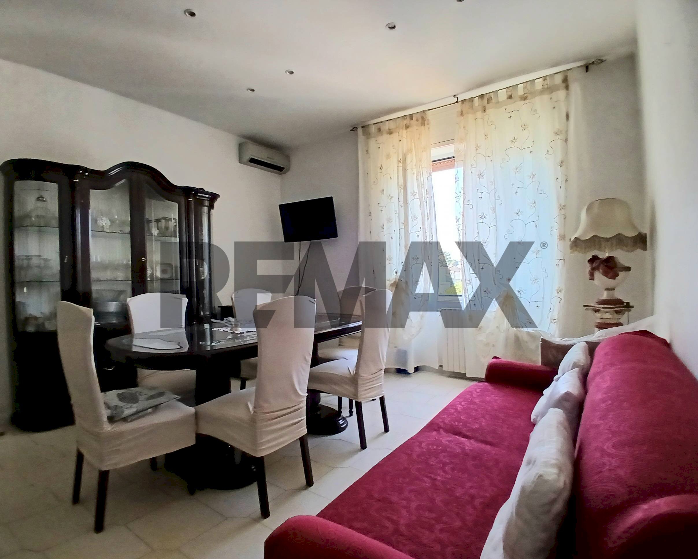 Sala da pranzo - Trilocale Via Pitagora
Y, Bari - foto 2