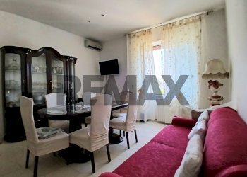 Sala da pranzo - Trilocale Via Pitagora
 
Y, Bari - foto 2