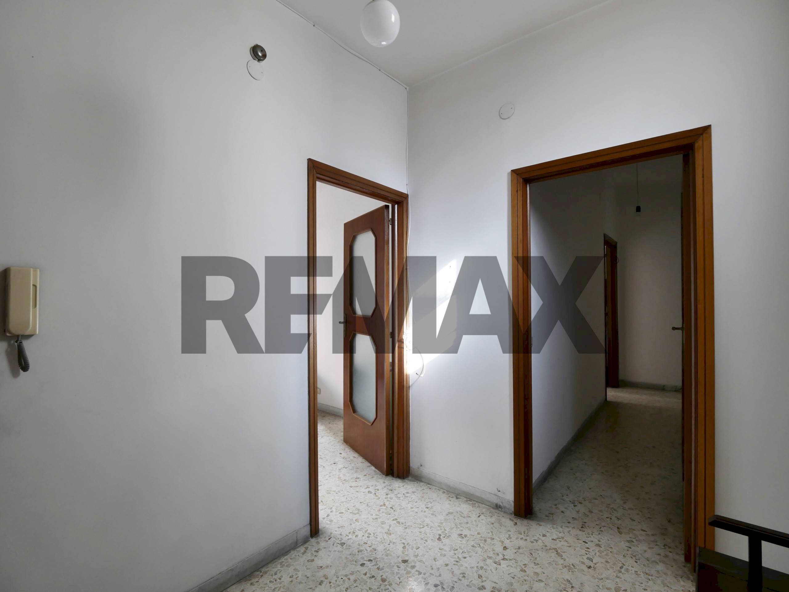 Hall / corridoio - Trilocale Via Marchese Di Montrone
56, Bari - foto 2