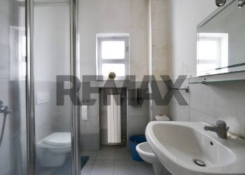 Bagno - Trilocale Via Marchese Di Montrone
 
56, Bari - foto 11