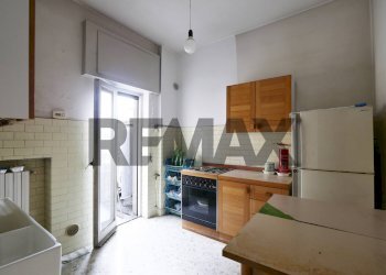 Cucina - Trilocale Via Marchese Di Montrone
 
56, Bari - foto 12