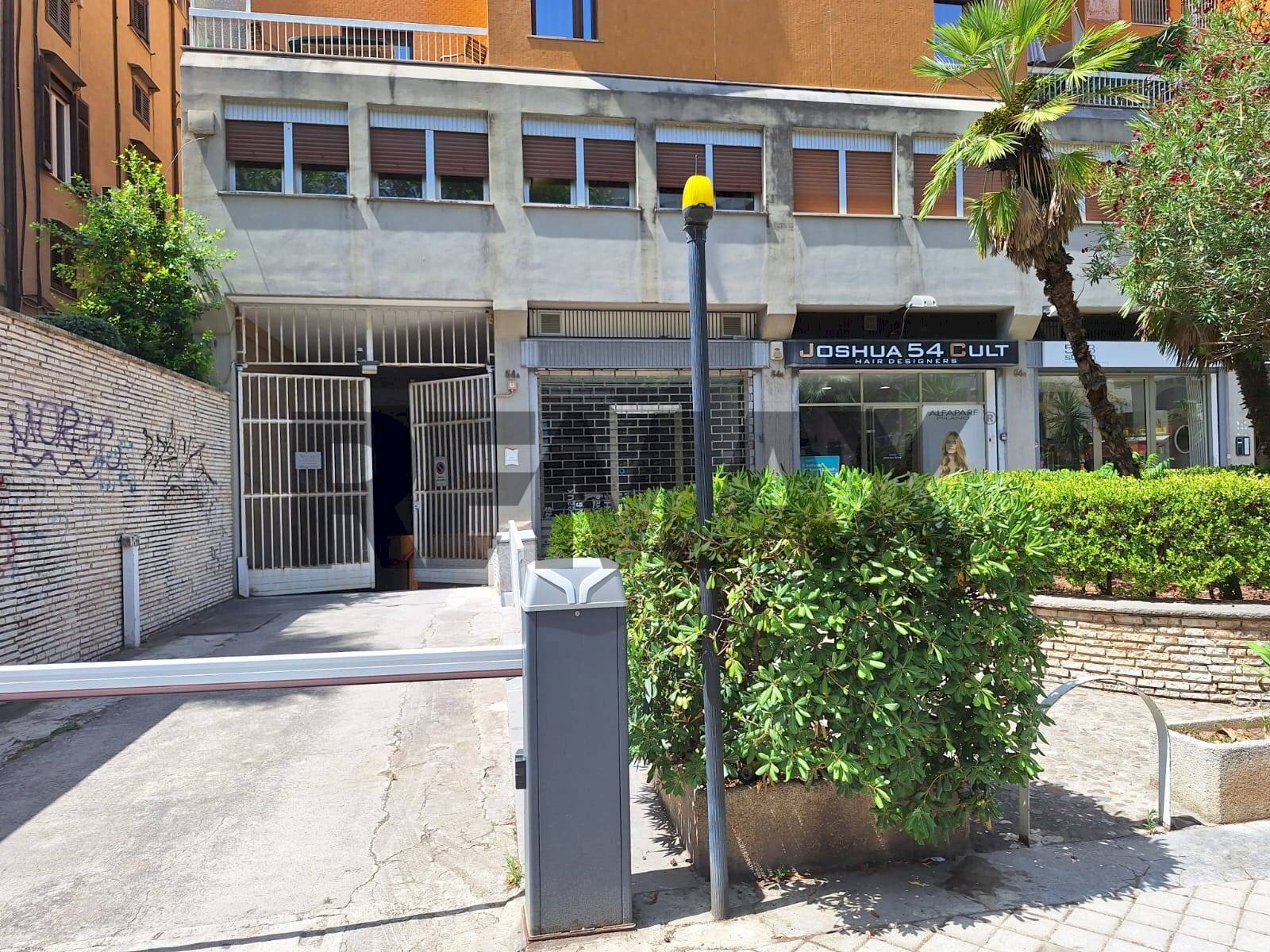 Edificio all\'aperto - Box Via Della Liberta'
 
54A, Palermo - foto 1