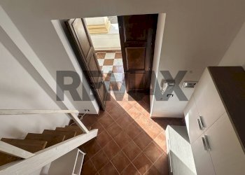 Scale - One-room apartment VIA ALLORO
 
64, Palermo - photo 18