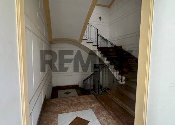 Scale - One-room apartment VIA ALLORO
 
64, Palermo - photo 22
