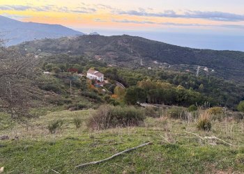 Vista delle montagne - Terreno edificabile contrada Timpa
snc, Pollina - foto 8