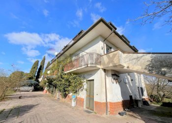 Casa all\'aperto - Villa via nocelle
 
42, Dragoni - foto 2
