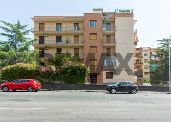 Edificio all\'aperto - Trilocale Via Fanti D'Italia
 
27, Catania - foto 1