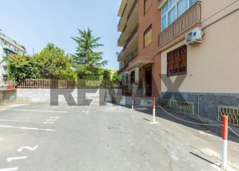 Edificio all\'aperto - Trilocale Via Fanti D'Italia
 
27, Catania - foto 22