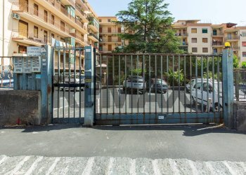Edificio all\'aperto - Trilocale Via Fanti D'Italia
 
27, Catania - foto 24