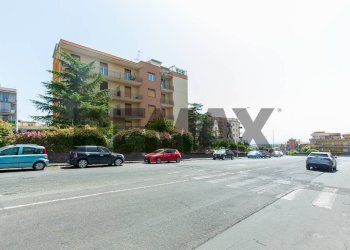 Edificio all\'aperto - Trilocale Via Fanti D'Italia
 
27, Catania - foto 25