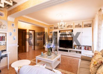 Soggiorno - Appartamento Via Luciano Pavarotti
 
132, Catania - foto 4