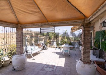 Terrazza - Appartamento Via Luciano Pavarotti
 
132, Catania - foto 24