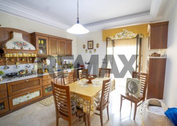 Cucina - Semi-detached house Via Domenico Grasso
5, Aci Castello - photo 1