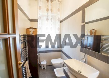 Bagno - Semi-detached house Via Domenico Grasso
5, Aci Castello - photo 6