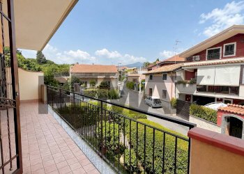 Balcone - Appartamento Via Taro
 
15, Acireale - foto 6