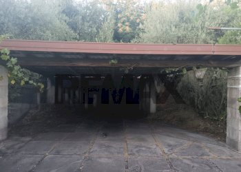 Parcheggio - Villa Via Antico Palmento
 
20, Ragalna - foto 25