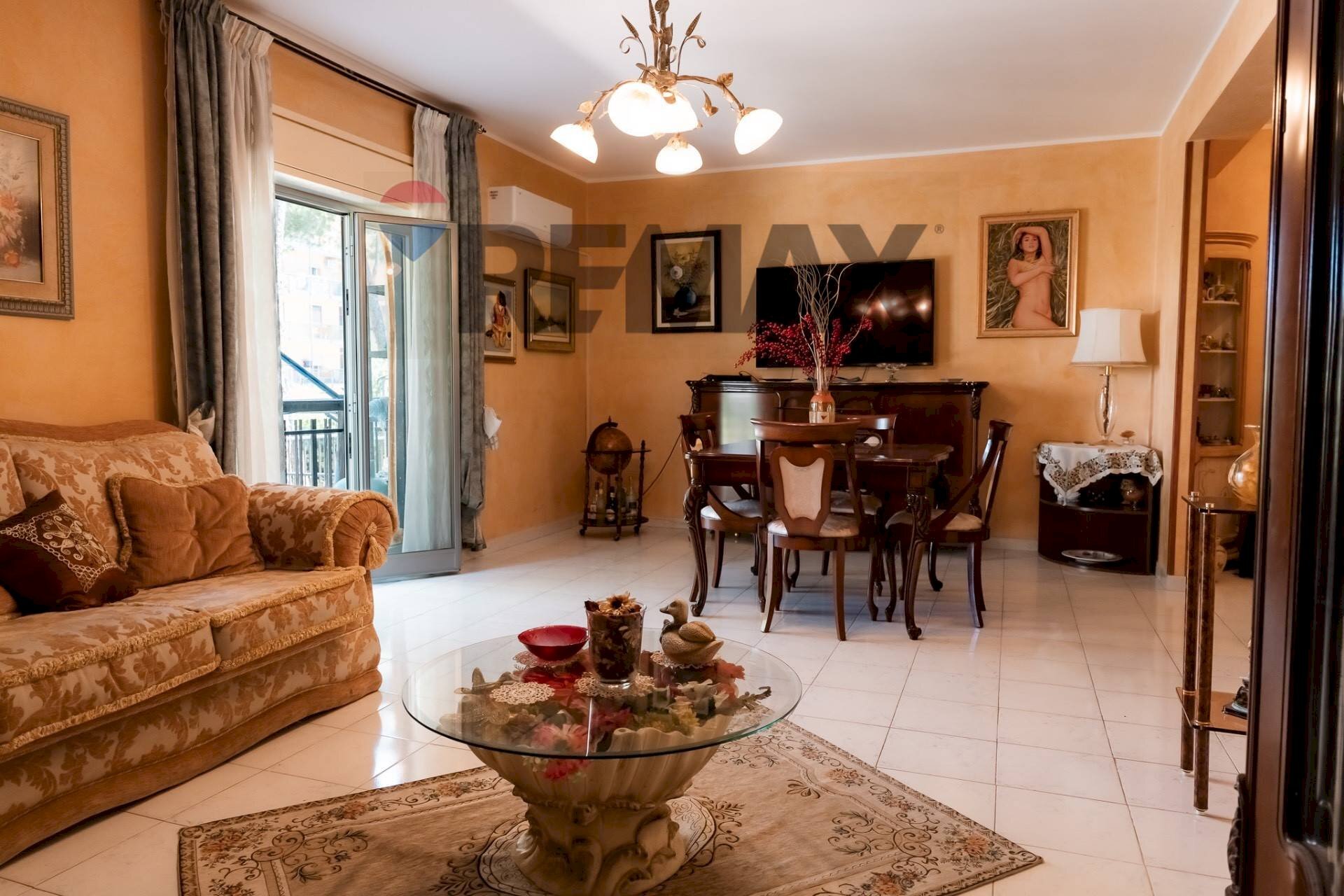 Sala da pranzo - Quadrilocale Via Delle Orchidee
 
13, Melilli - foto 1