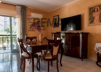 Sala da pranzo - Quadrilocale Via Delle Orchidee
 
13, Melilli - foto 10