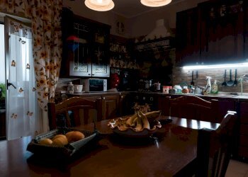 Sala da pranzo - Quadrilocale Via Delle Orchidee
 
13, Melilli - foto 16