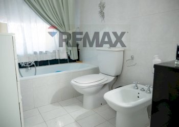 Bagno - Quadrilocale Via Delle Orchidee
 
13, Melilli - foto 19