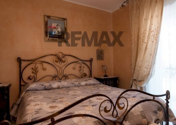 Camera / camera da letto - Quadrilocale Via Delle Orchidee
 
13, Melilli - foto 22