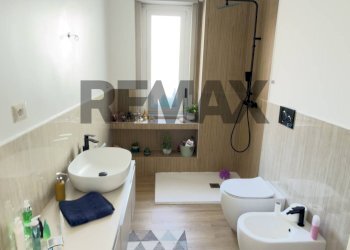 Bagno - Appartamento Via Fiume
 
12, Catania - foto 8