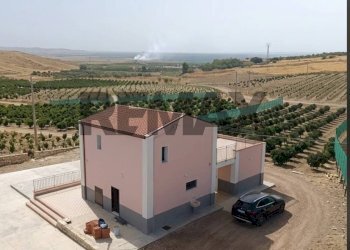 Casa all\'aperto - Villa Via Ramacca
 
snc, Ramacca - foto 1