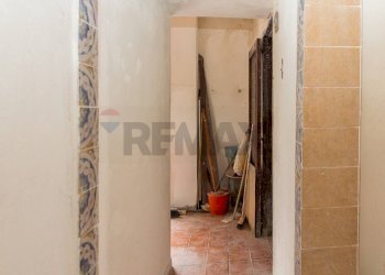 Hall / corridoio - Villa Via dei Gelsomini
 
11, Pedara - foto 29