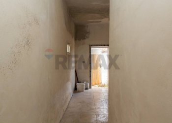 Hall / corridoio - Villa Via dei Gelsomini
 
11, Pedara - foto 32
