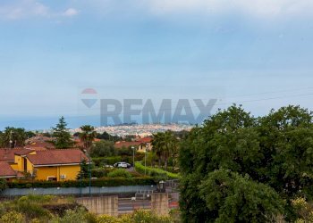 Vista dell\'acqua - Villa Via dei Gelsomini
 
11, Pedara - foto 42