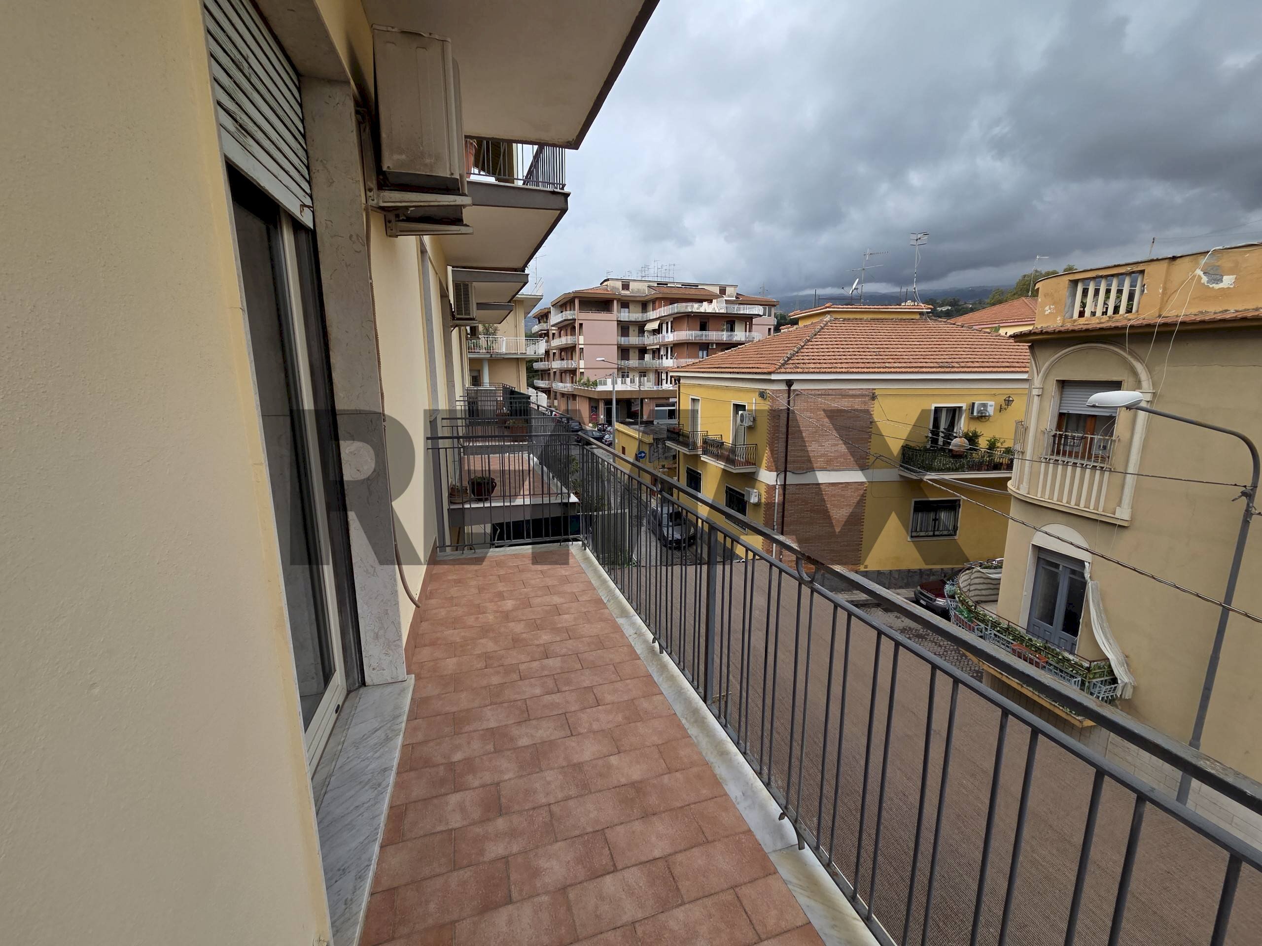 Balcone - Appartamento Via Enrico Fermi
 
28, Giarre - foto 2